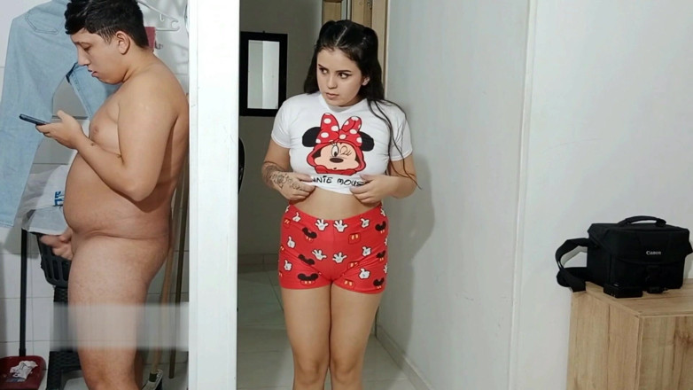 MelanieCaceres: Adik tiri mewujudkan keinginanku untuk crot di dalam memeknya - bopong...