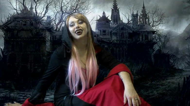 Goddess Misha Goldy: Didominasi sama vampir yang berbahaya