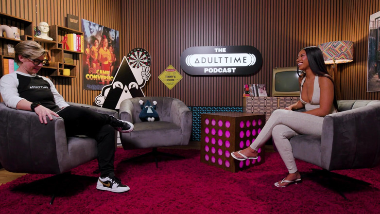 Adult Time Podcast: アミーナ・グリーンのストリッパーの起源、おなら動画、そしてアニメファン |アダルトタイム・ポッドキャスト