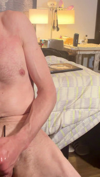 Ultimo video di una sega in cui busto grande, nudo seduto sulla sedia Vedi il mio venoso bwc 10 in