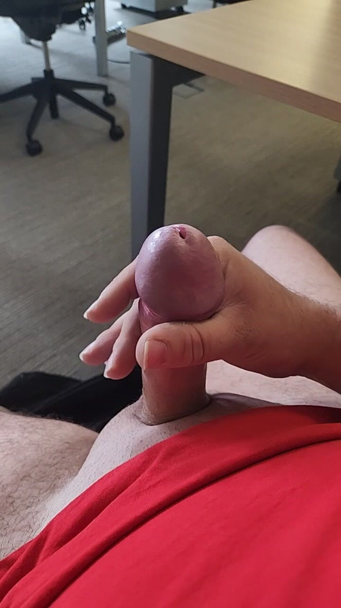 Billy Fert: Handjob im büro