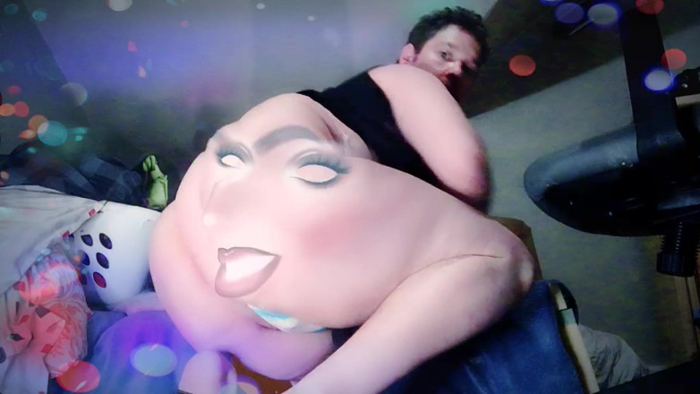 King Of Crossdress: 와우! 딥쓰롯 햄버거 파운드! Yumm Cumm! Lol
