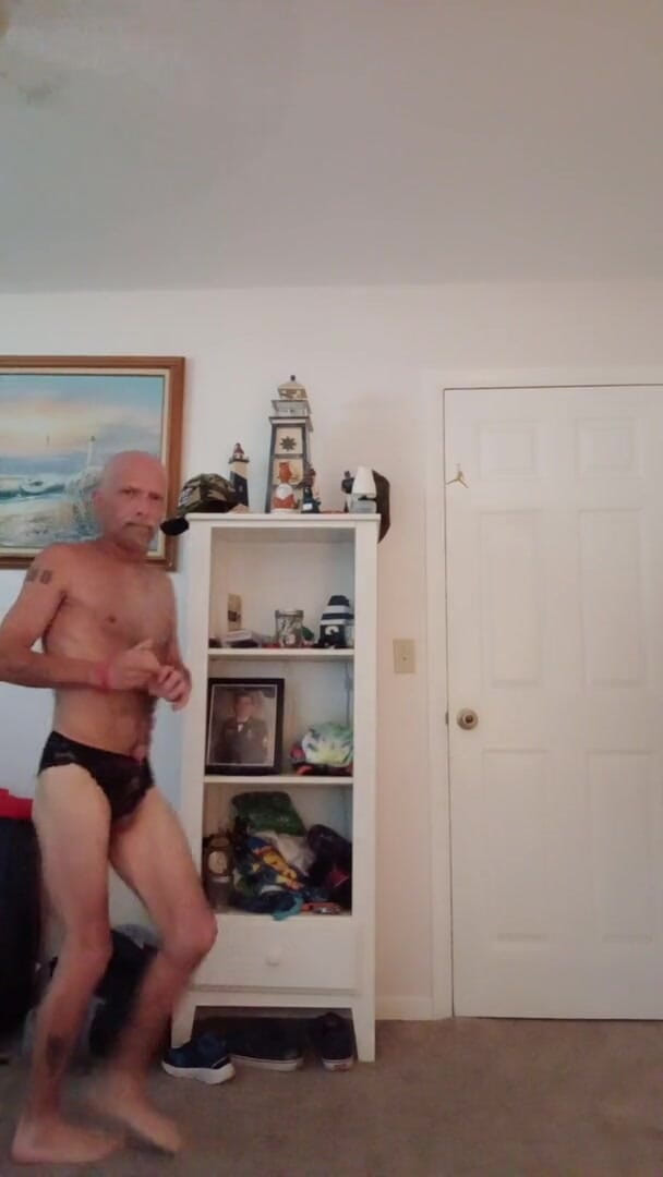 Let's watch: Lotion upp och spelar - solo