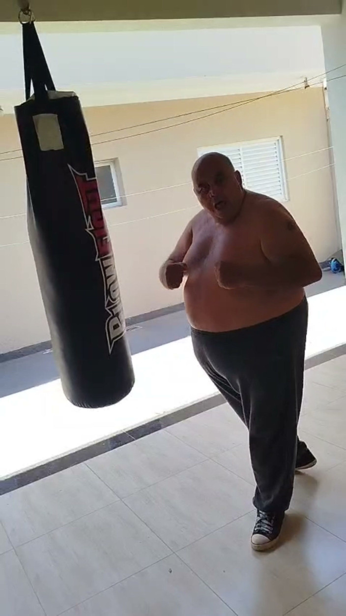 Punchbagplz: Bubba Wrestle Workout Can You Handle Him?