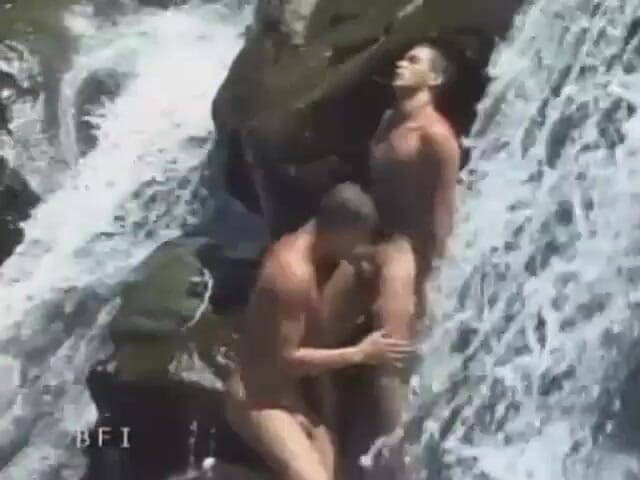 Just Boys: Cascadă și coaie 12