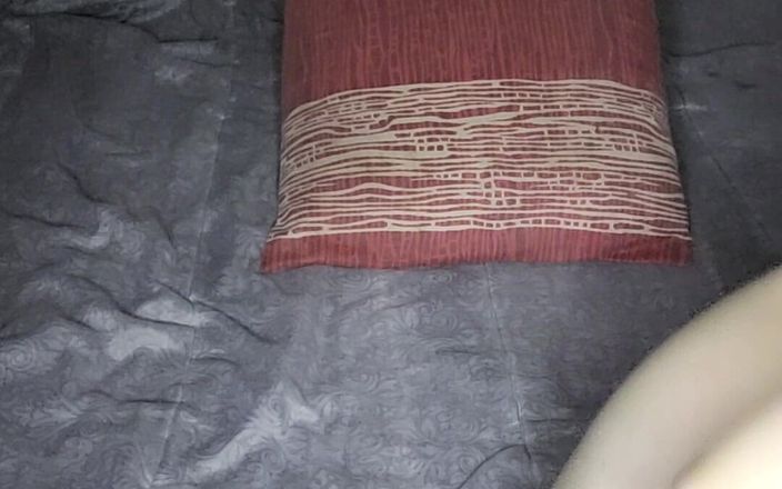 XieXie: Doppelpenetration squirting mit füßen hoch und rückansicht