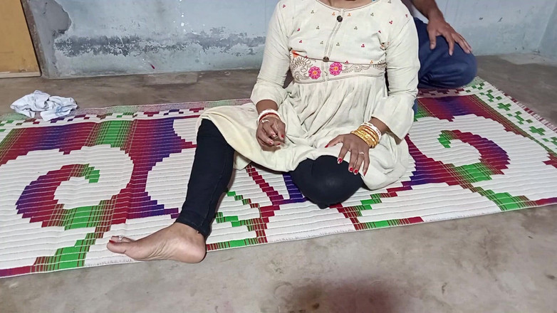 FireeCouple: अजनबी घर में पानी पीने आया और मुझे छोड़ दिया।