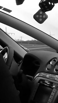 Sylvie Double – na parkingu i przy oknie