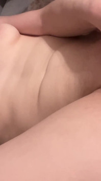 ถูและใช้นิ้วกับหีของฉันกับแคมใหญ่