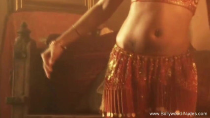 Bollywood Nudes: Sie lernt, wie man männer auf diese weise verführt