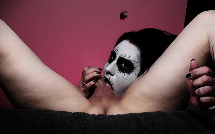 Damagedcosplays: Black Metal Goth Deepthroats tak dobré, že dostane dva výstřik do...