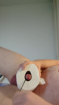 Nylonjung Baise Le Rouleau De Papier Toilette En Chaleur