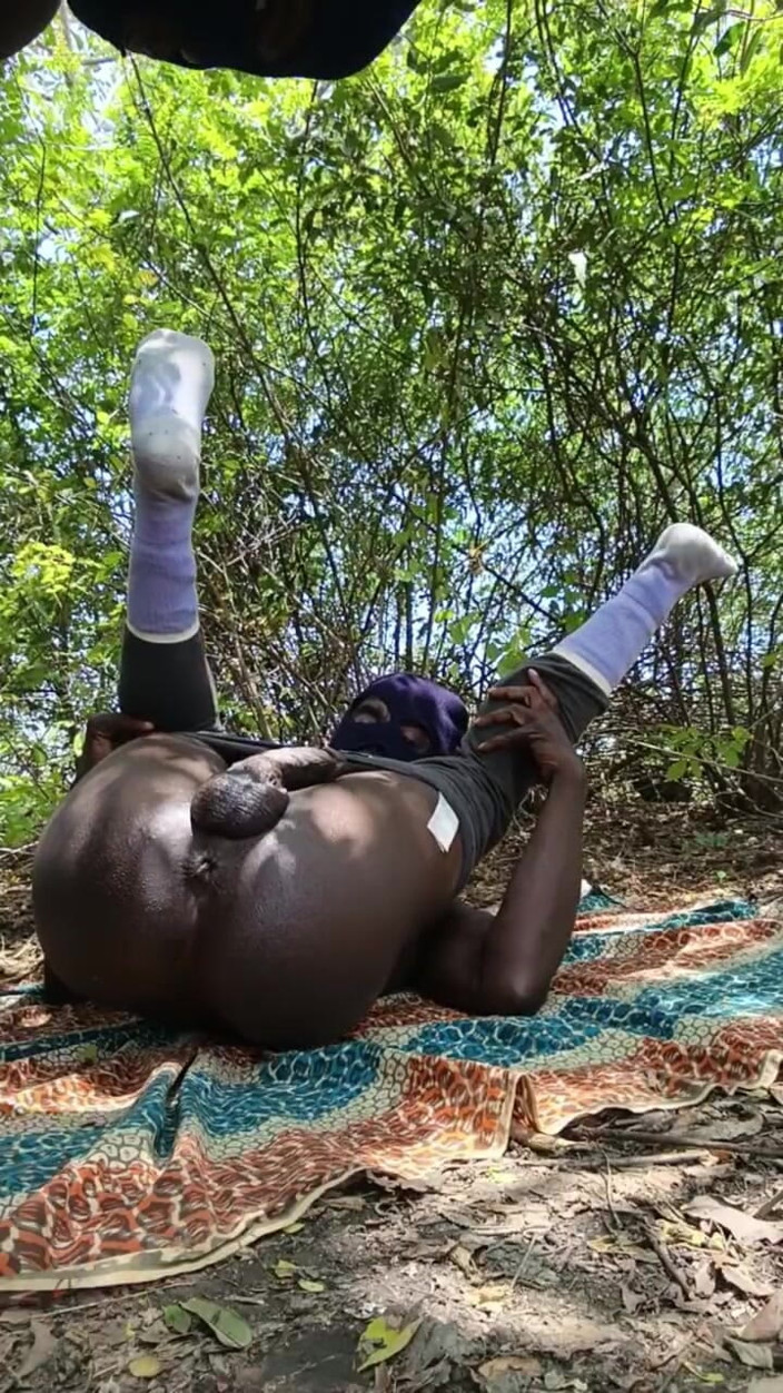 WildFreakBottom: J’ai pris une grosse bite épaisse dans mon trou pendant des...