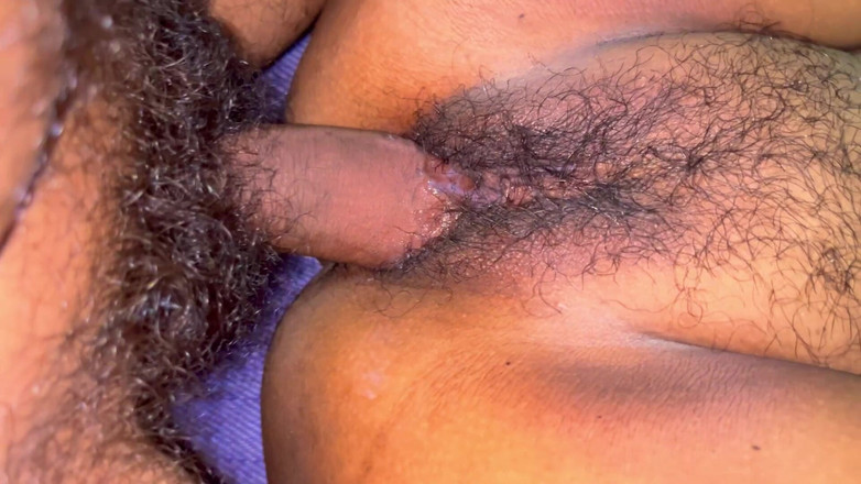 Desi Bhabhi 01: Bhabhi nóng bỏng 9 inch lund đụ bởi trai Ấn