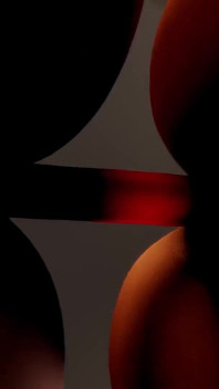 Sexy asiatische MILF hat lesbischen analsex mit doppelkopf-dildo | 3D-porno