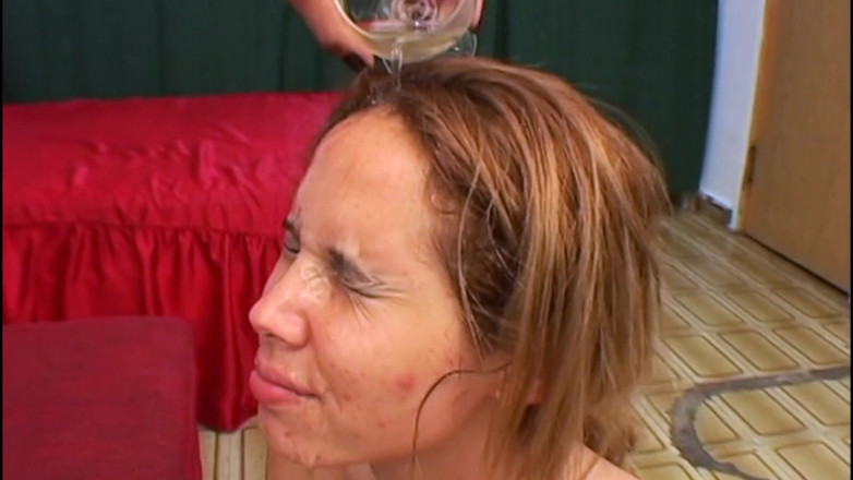 All about pee: Meando en chicas extremas y tragando