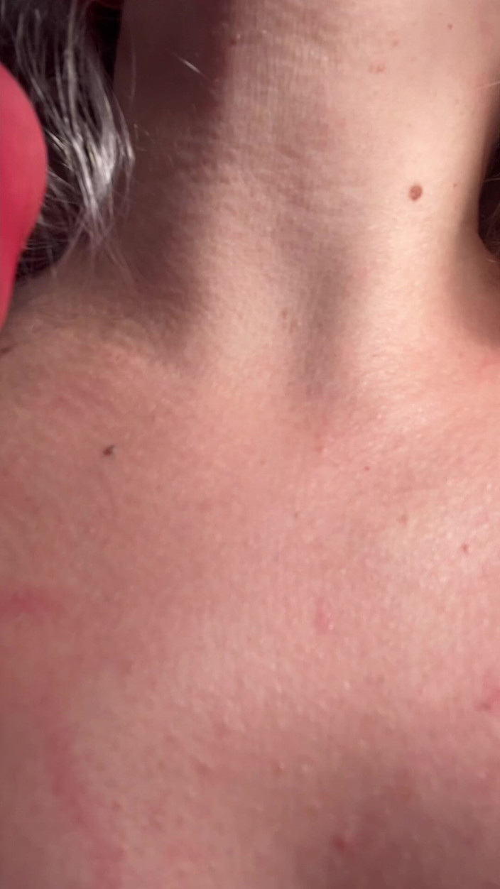 FinDom Goaldigger: 丰满的眼睛巨乳假阳具口交lipgloss joi
