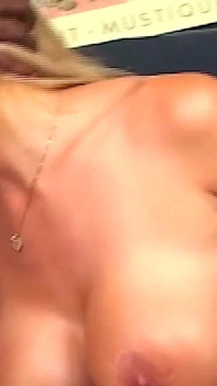 Si semok trina michaels adalah cewek super hot yang dientot habis-habisan sampai mengerang keenakan