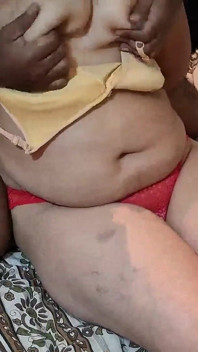 Sexy Saree Bhabhi Gets Naughty with Her Husband