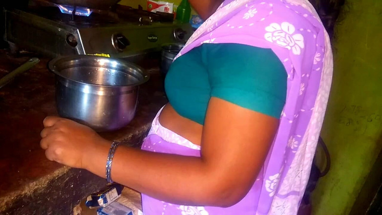 Desi Sathiya: Tamil nauczycielka seks w kuchni z handjop hasband