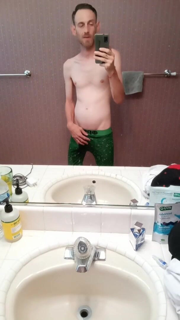 Jack_D_Stranger: Mantendo meu pau duro e acariciado até a borda esperando...