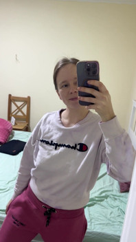 Teen Enjoys Herself in the Evening