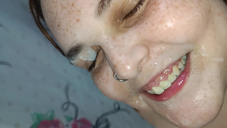 Cuckold Couple Swing: Este garoto colocou na minha buceta e encheu minha boca...