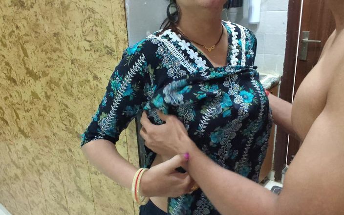 Hornycouple149: Deixou a bhabhi do vizinho com peitos grandes no pretexto...