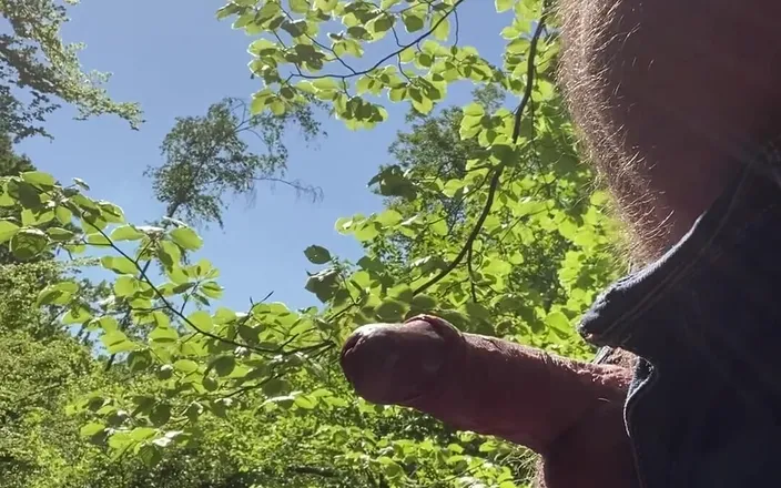 Exhibitionistman: Waiting for the Blowjob