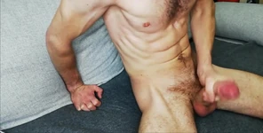 Video cowok paling hot lagi asik ngocok kontol, sampai crot banyak banget sampai crot di dalam memekmu