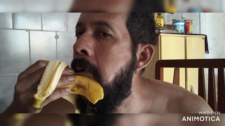 Stink HairyMale: Kencing untuk sarapan pagi