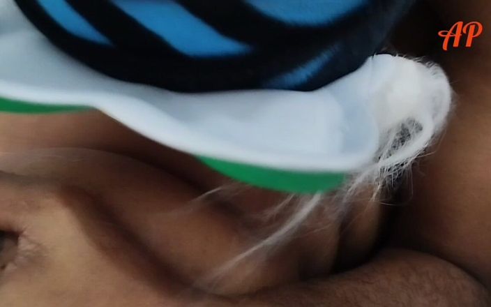 akashprimex790: Minha madrasta é uma milf gostosa que gosta de compartilhar a...