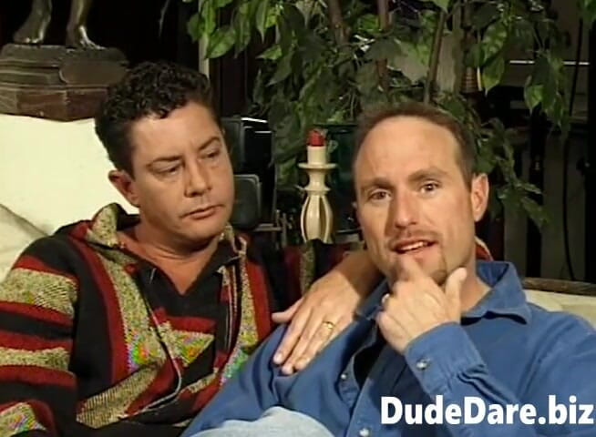 DudeDare: Pareja gay folla duro después de una entrevista profunda