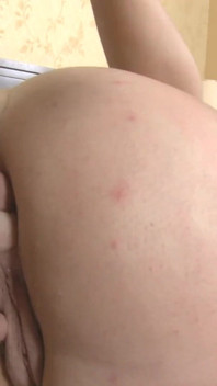 Melana Rertro pornstar dedada &fodendo no cu várias posições. Bonita russa gozada no cu