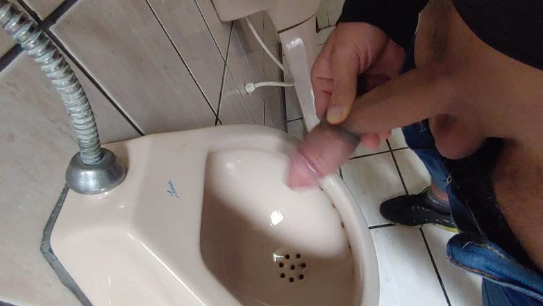 BruxoAlpha777: Di bilik mandi 4