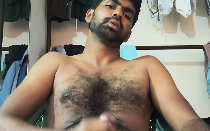 HornyHunk: Masturbándome y comiendo mi propio semen