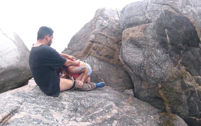 Amateur world: Sexe sur la plage en public