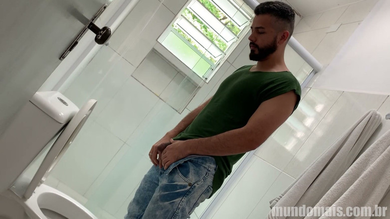 MundoMais: Men Fetish Bathing Part 2