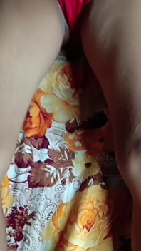 Sale ki Wife Mujhe Se Chudne Aaye Lal Sari Aur Lal Panty Bra Me Laund Me Rind Kar Khub Pela, Video porno Desi