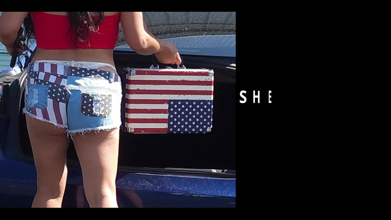 Lisa X Lopez: Mama ta vitregă este o curvă mică devotată pentru pulă