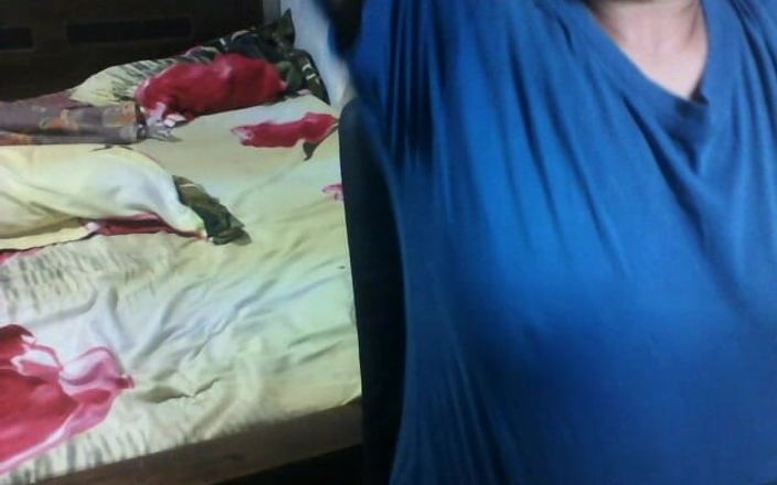 Arabicqueen: Ragazza indiana indiana gioca con grandi tette e corpo nudo