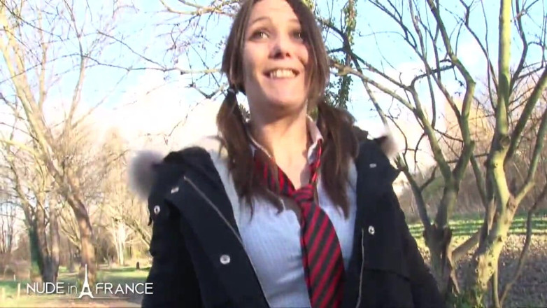 Nude in France: Charlie, studying sociology, likes getting hard fucked and swallowing cum