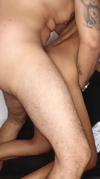 Entre Deux Parties Avec Ma Demi-sœur, on Finit Par Devenir Chaudes Et Baiser