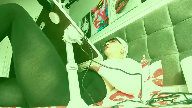 lvxbljs: Il segretario mi dice che sono così eccitato