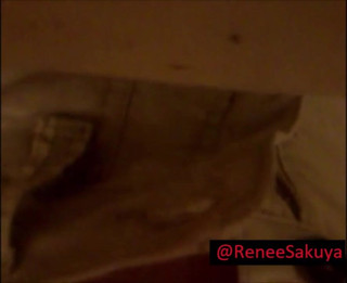 Renee Sakuya: Peeing in toilet