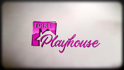 TGIRLPLAYHOUSE: Emanuella martins succhia scopa e strofina i cazzi insieme