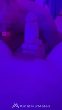 Băiatul drept roșcat neted face o afacere cu colegul de cameră Twink pentru distracție