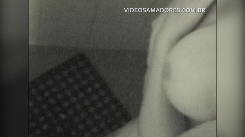 Amateurs videos: Man records video of naked bride during shower