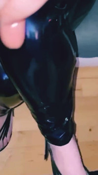 Sexy amadora esposa punheta e pés bonitos com os pés