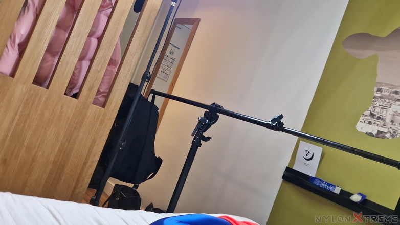 Nylon Xtreme: POV Monika Juicy Blue Zentai Cvičení Fitness